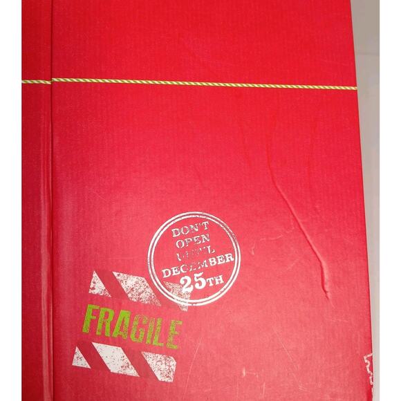 Bath & Body Works EMPTY Gift Box Christmas Red Magnetic Lid 9"H x 4.5" x 4.5" - Picture 15 of 15